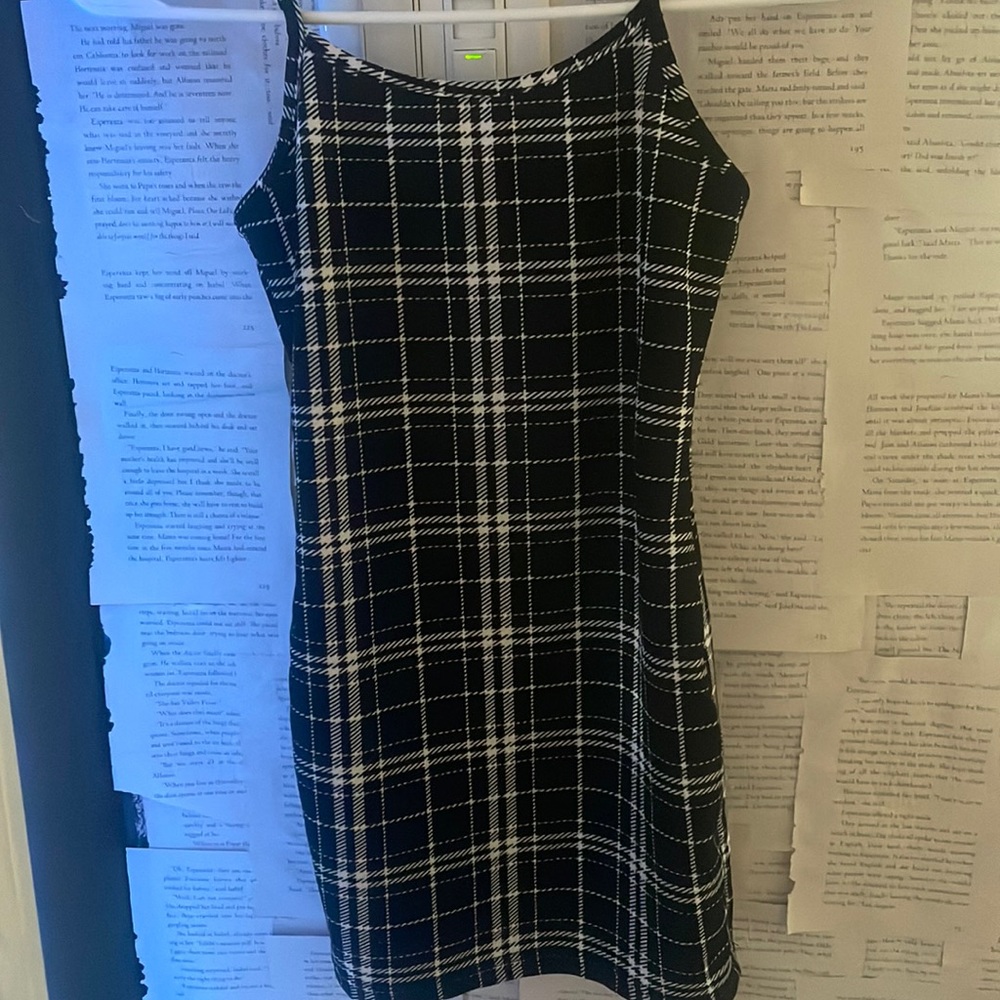 This is a teen shein size 10-11 dress